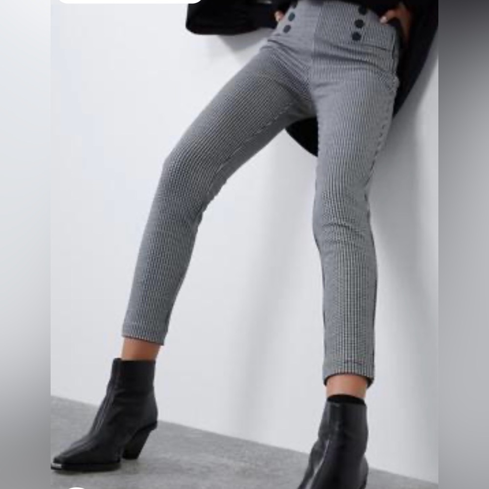 ZARA Black & White Gingham Checkered Crop Leggings Button Details Side Zip Large
